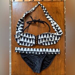 Pilyq Black and White Geometric Bikini